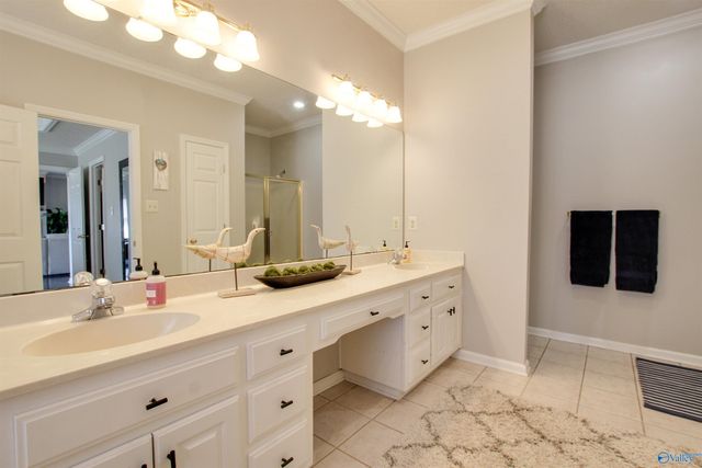 2205 Parkplace Street SE, Decatur, AL 35601