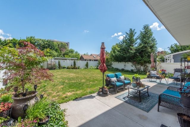 102 E Emerson Ave, Rahway City, NJ 07065