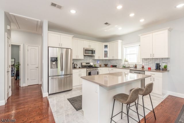 102 E Emerson Ave, Rahway City, NJ 07065