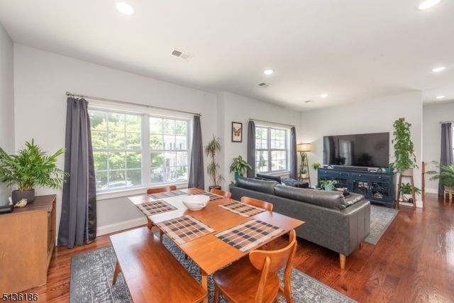 102 E Emerson Ave, Rahway City, NJ 07065