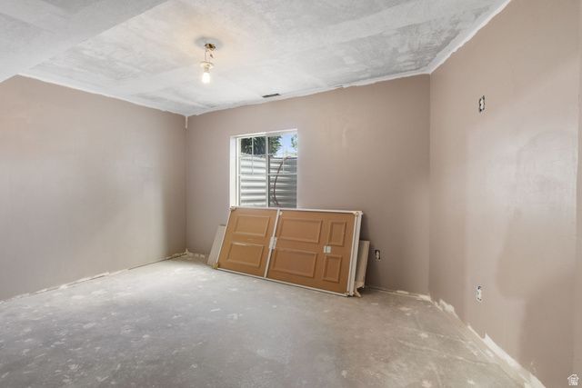 4028 S YOUNG DR, West Valley City, UT 84128