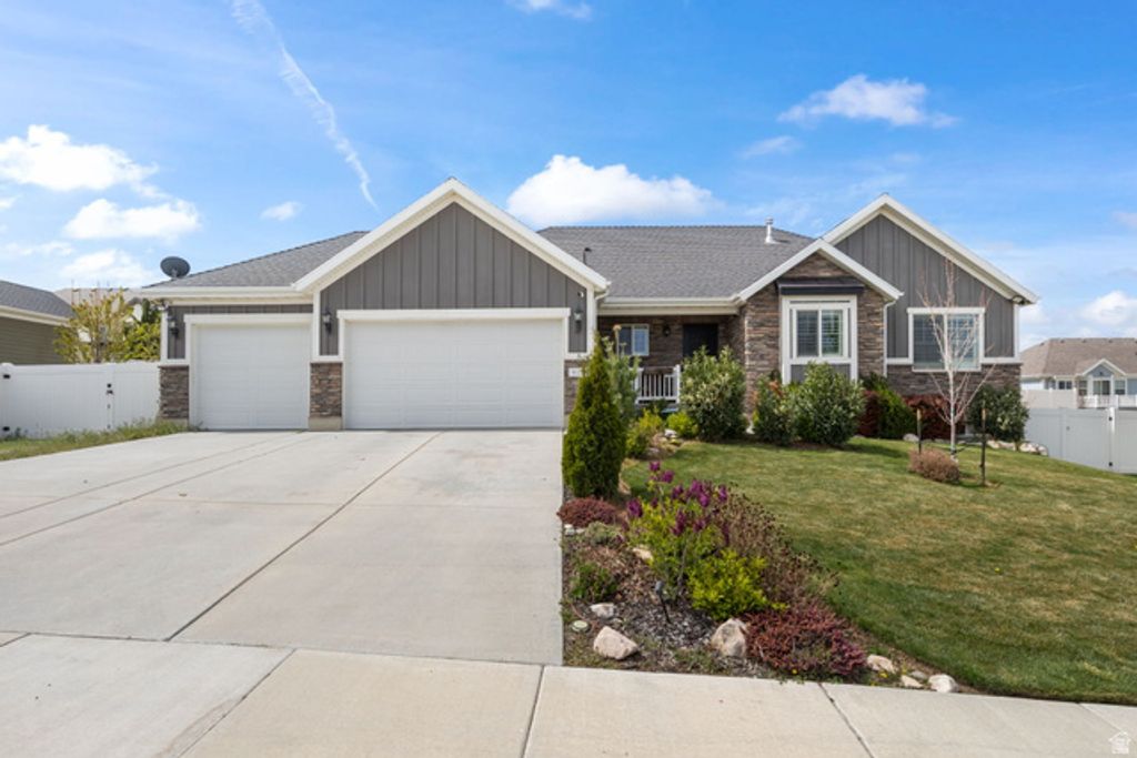 4028 S YOUNG DR, West Valley City, UT 84128