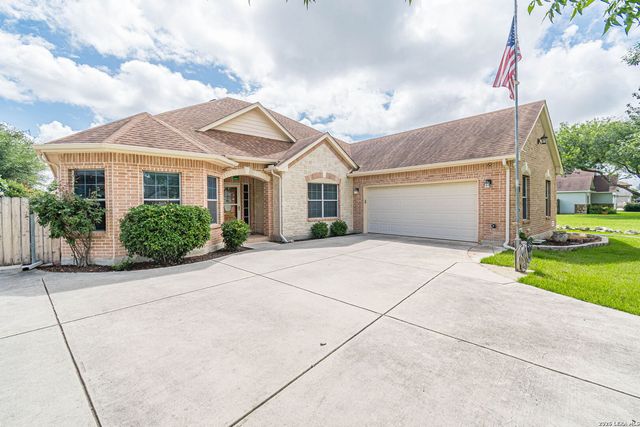 15614 DELL LN, Selma, TX 78154