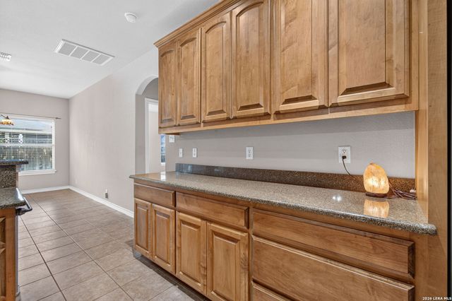 15614 DELL LN, Selma, TX 78154