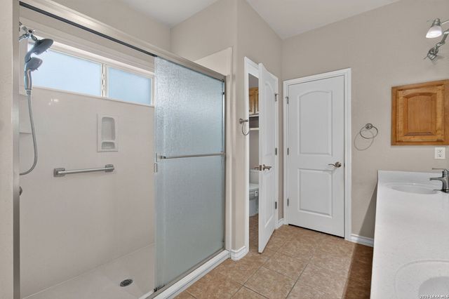 15614 DELL LN, Selma, TX 78154