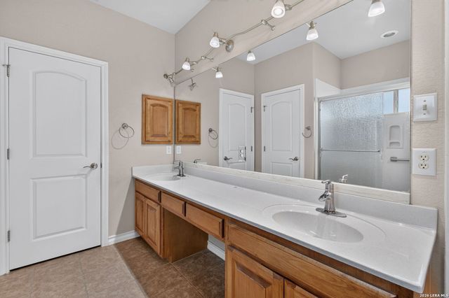 15614 DELL LN, Selma, TX 78154