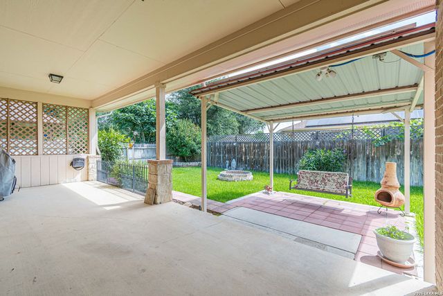 15614 DELL LN, Selma, TX 78154