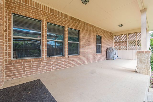 15614 DELL LN, Selma, TX 78154