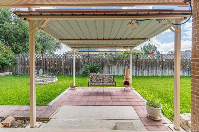 15614 DELL LN, Selma, TX 78154