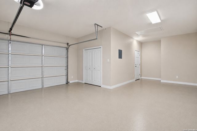 15614 DELL LN, Selma, TX 78154