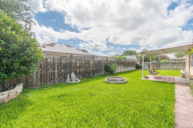 15614 DELL LN, Selma, TX 78154