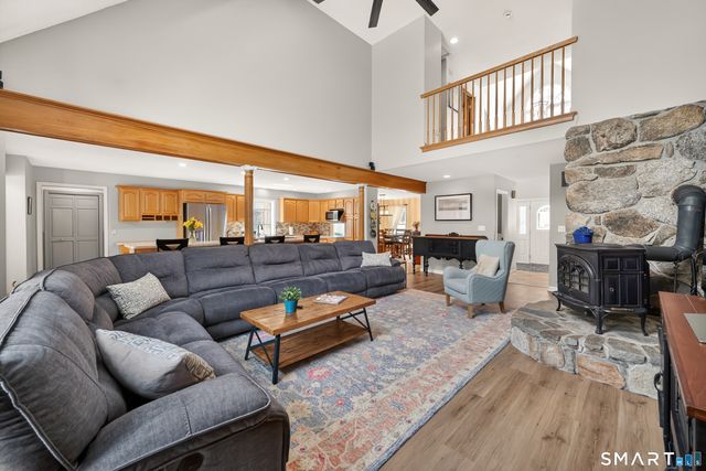 16 Higgins Way, Tolland, CT 06084