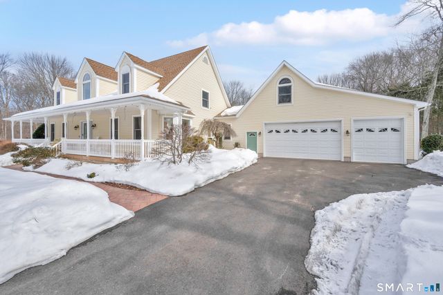 16 Higgins Way, Tolland, CT 06084