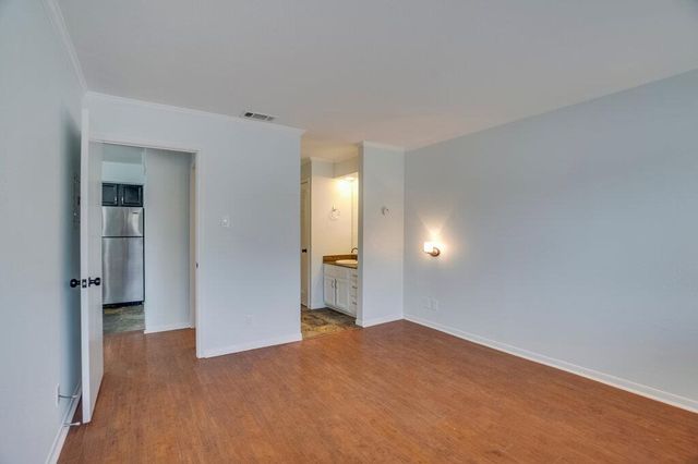 8888 Tallwood DR 2206, Austin, TX 78759