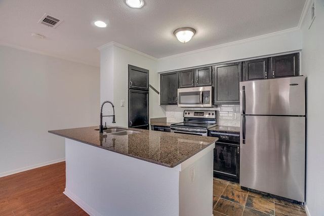 8888 Tallwood DR 2206, Austin, TX 78759