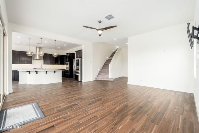 16303 N 2ND Avenue, Phoenix, AZ 85023