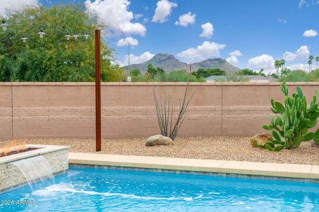 16303 N 2ND Avenue, Phoenix, AZ 85023