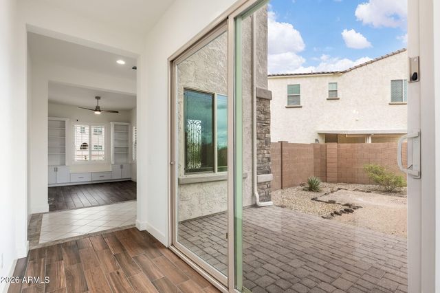 16303 N 2ND Avenue, Phoenix, AZ 85023