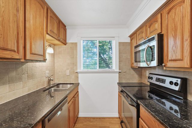 837 S Cowley St, Spokane, WA 99202