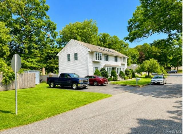 5 Forest Lane, Coram, NY 11727