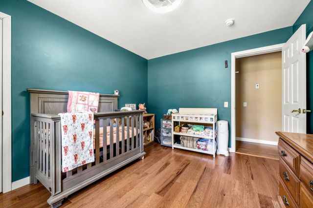9 Dee Dee Drive, Sandown, NH 03873