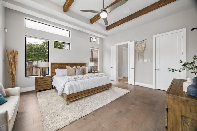 1335 Du Barry Lane, Houston, TX 77018
