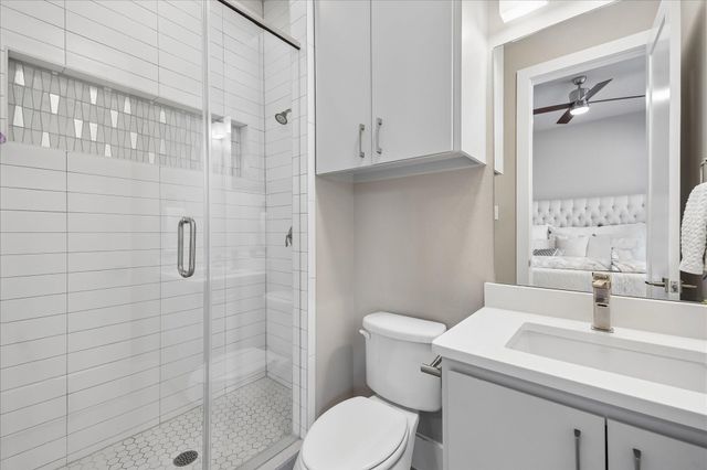 1335 Du Barry Lane, Houston, TX 77018
