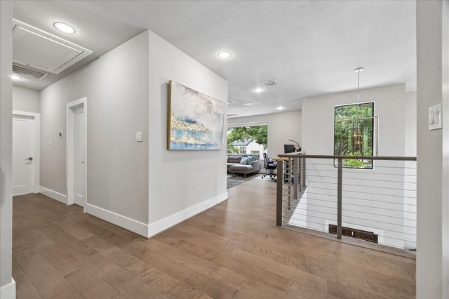 1335 Du Barry Lane, Houston, TX 77018