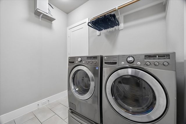 1335 Du Barry Lane, Houston, TX 77018