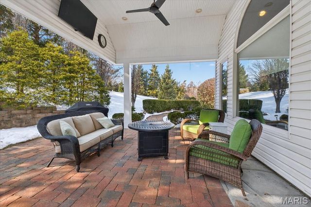 2603 Stonebriar Ridge Court, Chesterfield, MO 63017