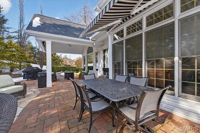 2603 Stonebriar Ridge Court, Chesterfield, MO 63017