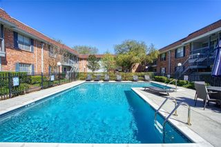 2350 Bering Drive 83, Houston, TX 77057