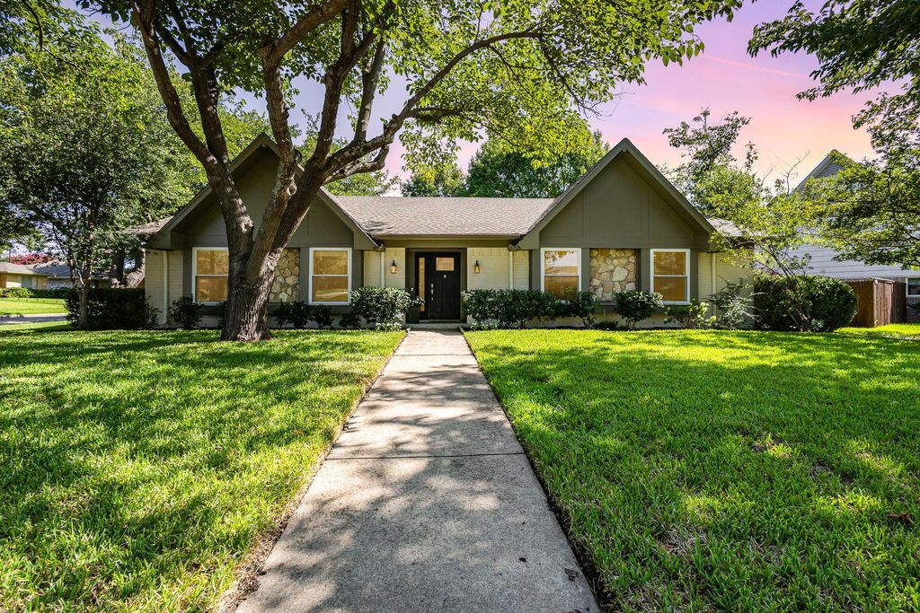 432 Pleasant Valley Lane, Richardson, TX 75080