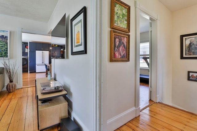 107 Central Ave, Milton, MA 02186