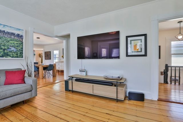 107 Central Ave, Milton, MA 02186