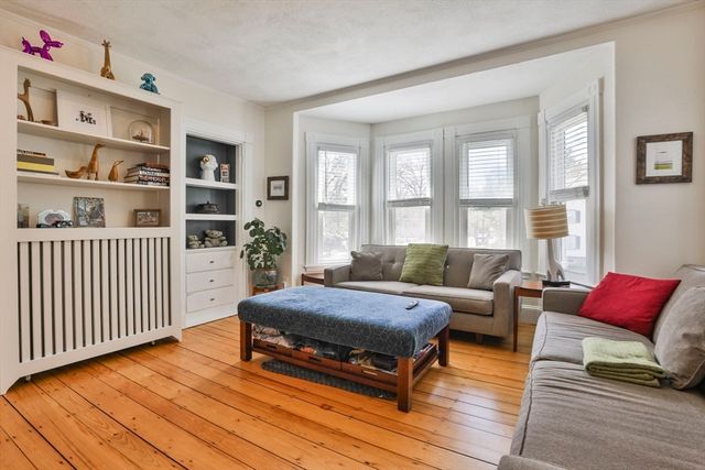 107 Central Ave, Milton, MA 02186