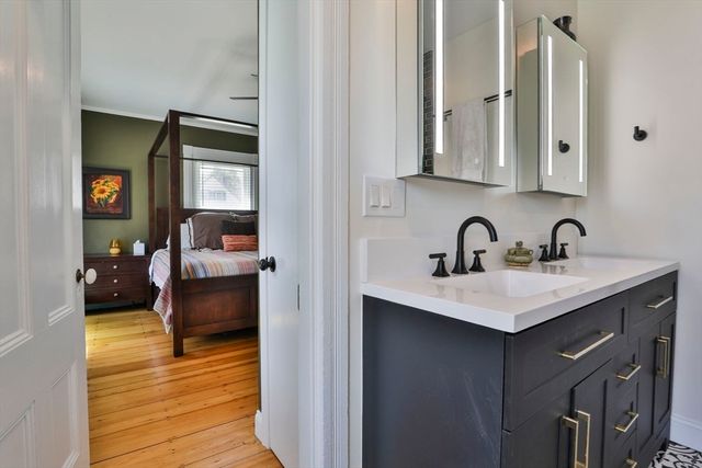 107 Central Ave, Milton, MA 02186