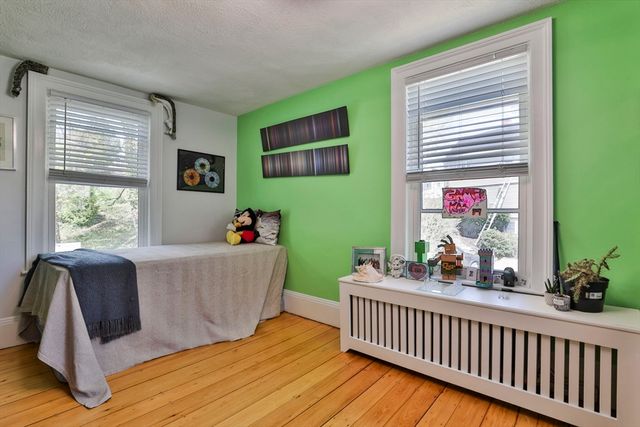 107 Central Ave, Milton, MA 02186