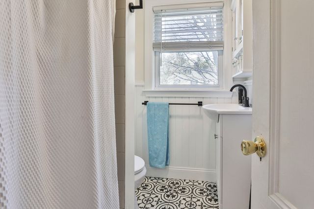 107 Central Ave, Milton, MA 02186