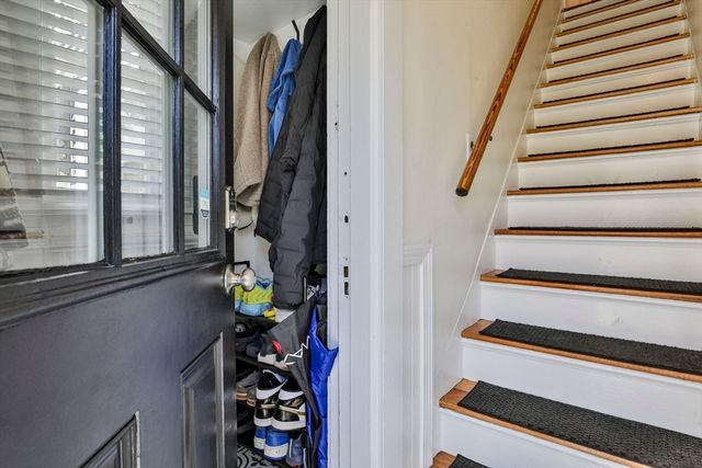 107 Central Ave, Milton, MA 02186