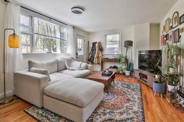 107 Central Ave, Milton, MA 02186