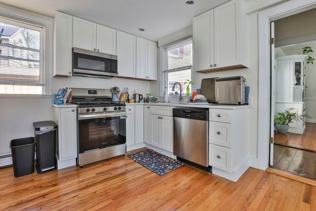 107 Central Ave, Milton, MA 02186