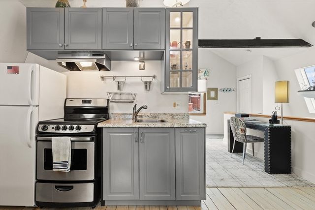 8-R North Street 5C, Plymouth, MA 02360