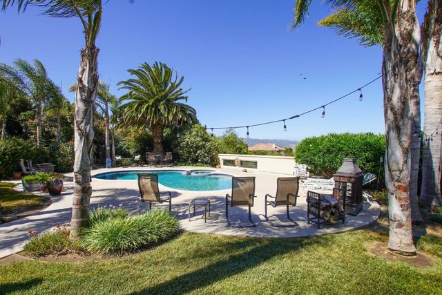 303 Taryn Court, Hollister, CA 95023