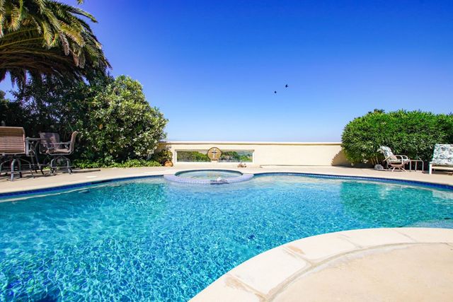 303 Taryn Court, Hollister, CA 95023