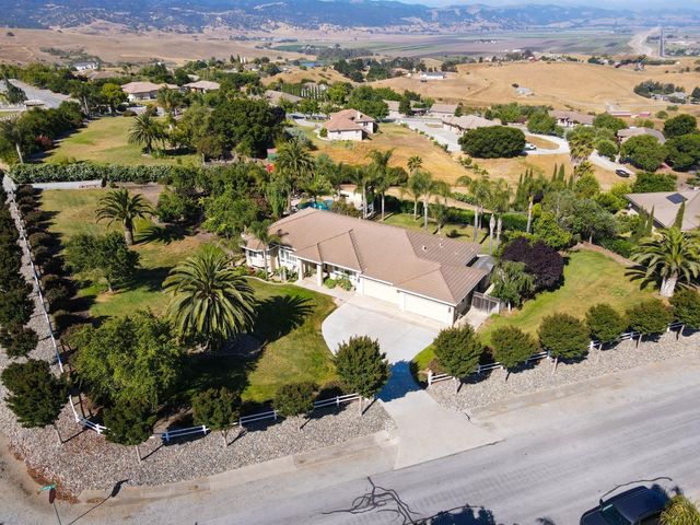 303 Taryn Court, Hollister, CA 95023
