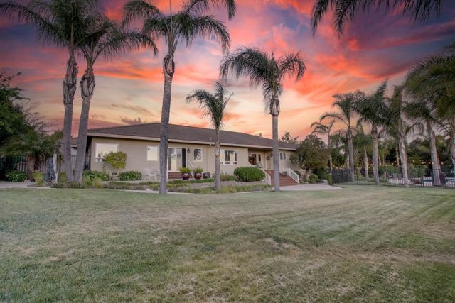 303 Taryn Court, Hollister, CA 95023