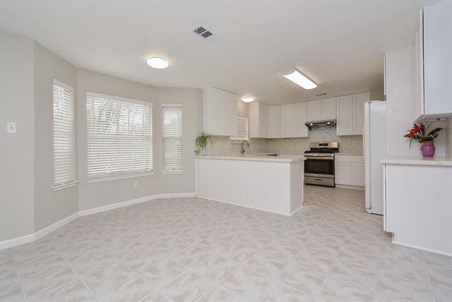 8360 Golf Green Circle, Houston, TX 77036