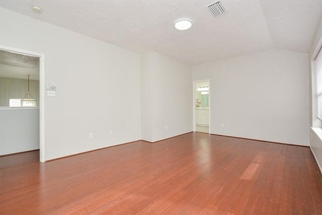 8360 Golf Green Circle, Houston, TX 77036