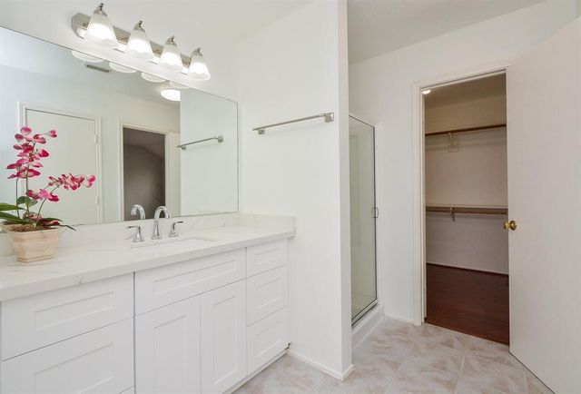 8360 Golf Green Circle, Houston, TX 77036
